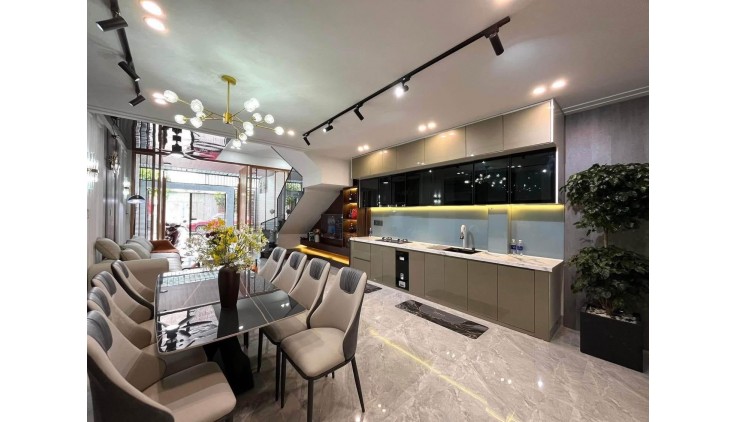 **Bán nhà mặt tiền Phan Văn Sửu, P.13, Tân Bình; (12*7) 5 tầng - 10,7 tỷ