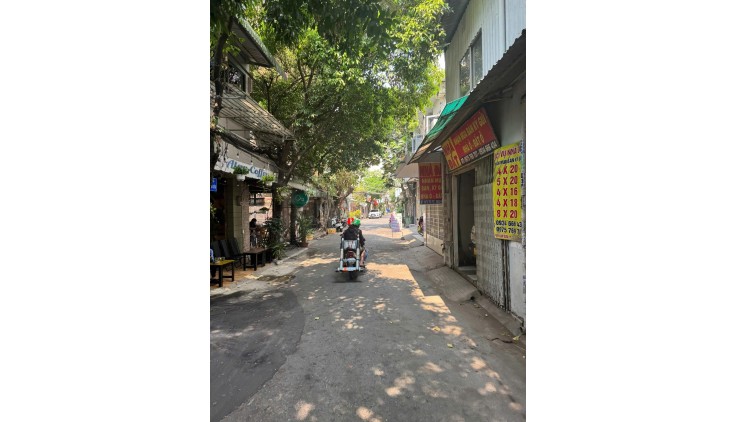 **Bán nhà mặt tiền Tân Bình; MT Phan Văn Sửu, P13, Tân Bình; 10,8 tỷ