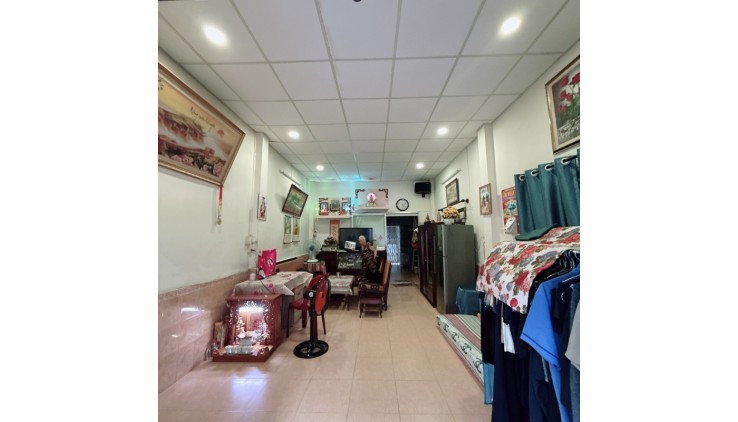 N284- Nhà Bán Quận 3 , Trần Quang Diệu ,  60M2 ,  ngang đẹp 4.3m2 , xây bê tông cốt thép  Giá 6 tỷ 350