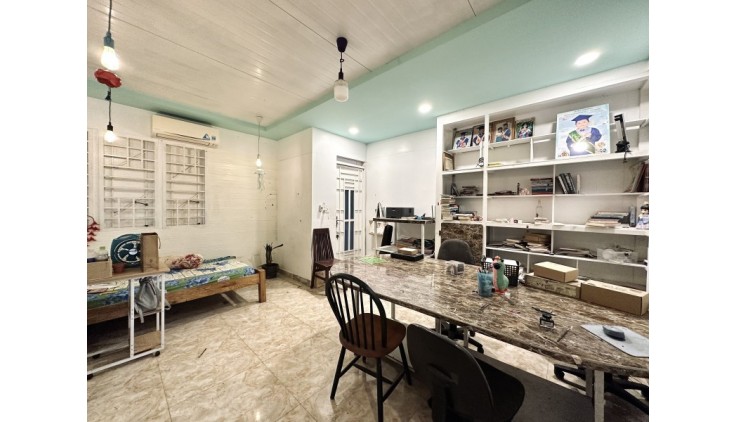 N244- Nhà Bán Chính Chủ - P11 - TRẦN HỮU TRANG - 60M2 , 4 Phòng ngủ - 3 TẦNG - 6.5 TỶ.