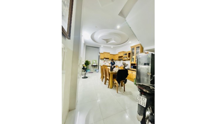 Bán nhà NGUYỄN THƯỢNG HIỀN BÌNH THẠNH -  4mx 16m - hxh nhỉnh 7 tỷ