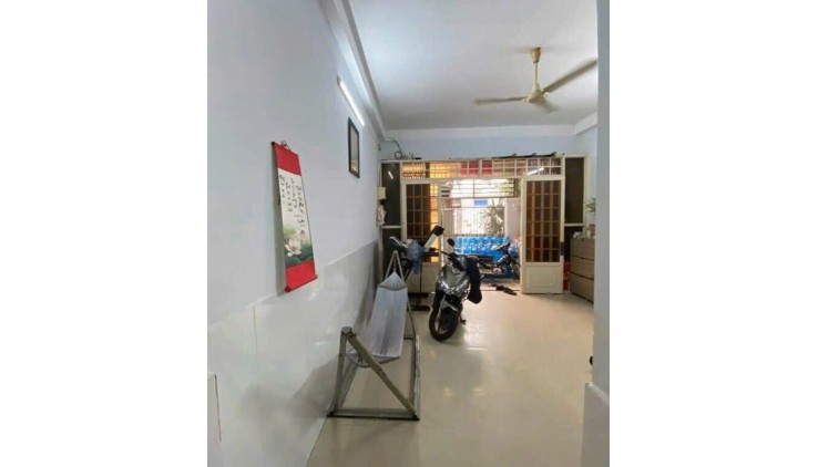 Bán Nhà HXH Đường Lê Văn Quới, Bình Trị Đông, Bình Tân. 4.3x22m, Chỉ 5.9 Tỷ