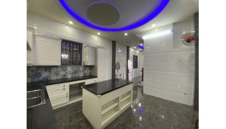 Bán nhà 1 Trệt 1 Lầu TP Thủ Đức,giáp Phạm Văn Đồng, diện tích lớn giá bé xíu xìu xiu