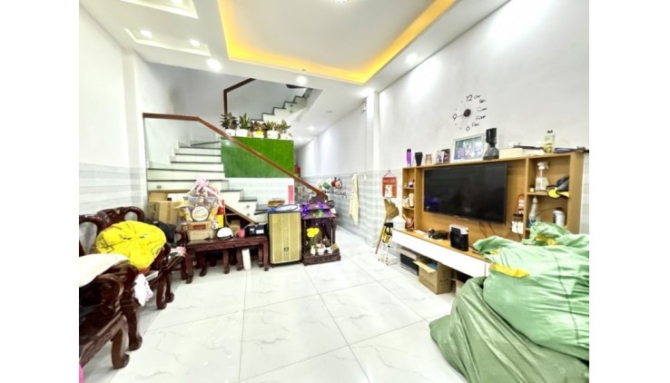 Nhà đẹp 2 Tầng Linh Xuân,đường nhựa xe hơi ngủ trong nhà,gần chợ Linh Xuân