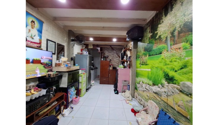 Bán Gấp nhà, Quận 10, Lý Thái Tổ - 40m2 DTSD chỉ 2.35 tỷ