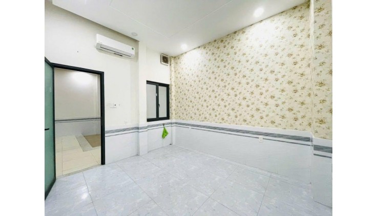 Bán nhà Gò Vấp , hẻm xe hơi Thống Nhất, nhà đẹp ở ngay, 5.5 x 9, 3Pn