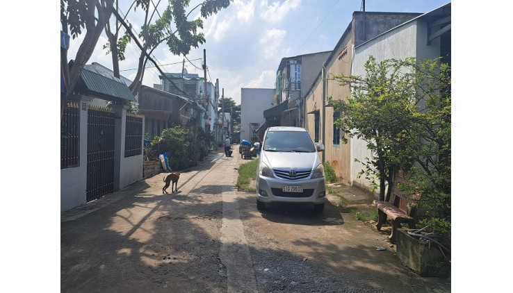 Bán nhà HXH Trịnh Thị Dối, Đông Thạnh, Hóc Môn, 176m2, 10 phòng, ngang 10m.