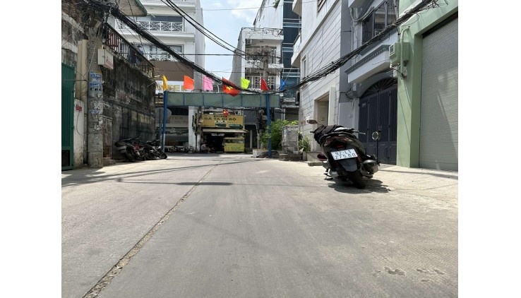 Bán CHDV hẻm 6m, Hồ Bá Kiện, P15, Q10, 66m2, 4 tầng thang máy, thu nhập 80tr/tháng
