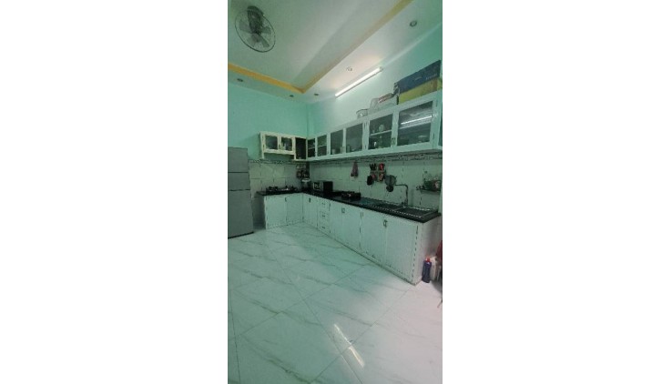 HOT! CHỦ KẸT TIỀN CẦN RA GẤP. DƯƠNG BÁ TRẠC DT: 67.5 M2 (3.9 X 17M) 4 T-4PN-CHỈ 6.7 TỶ