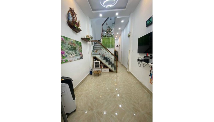 BÁN GẤP NHÀ MỚI 31M2- 2 TẦNG  BTCT - PHẠM THẾ HIỂN P6Q8 CHỈ 3TỶ