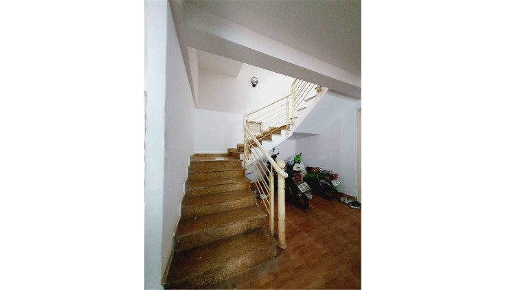 THỦ ĐỨC- 231.7M2 - 3 TẦNG - ĐANG CHO THUÊ KHOÁN 30TR/THÁNG HĐ 5 NĂM - HẺM XE TĂNG - CHỈ 64TR/M2,
