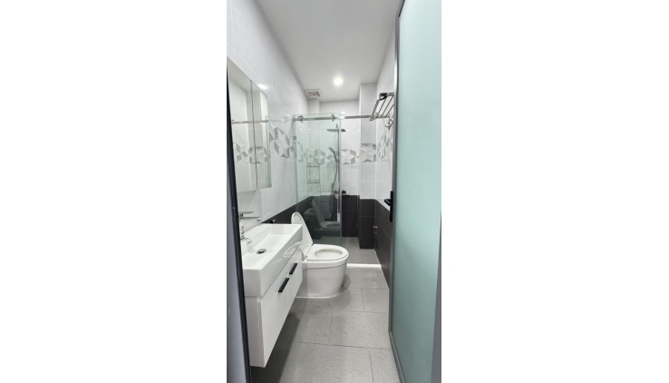 **Siêu phẩm căn góc Nguyễn Trọng Tuyển**, P1 Tân Bình 43m2; 4L - 11 tỷ