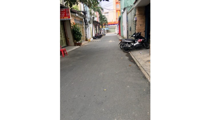 Hẻm xe hơi Gò Dầu 70m2 (4.3x15.3) 2 tấm, nhà đẹp, gần Aeon, Giá chỉ 6tỷxx