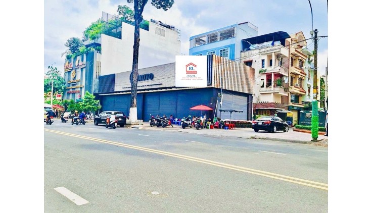 Cho Thuê Nhà GÓC 3 Mặt Tiền 265-267-269-271 An Dương Vương, Phường 03, Quận 5, TPHCM.