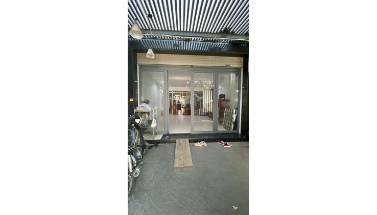 NHÀ ĐẸP 5x20M – TRỆT 3 LẦU – THANG MÁY – GẦN LƯƠNG ĐỊNH CỦA GIÁ 25 TỶ