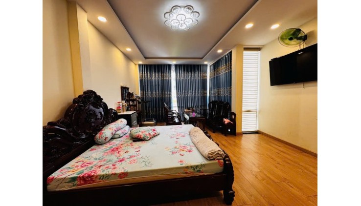 Bán nhà Mặt tiền Lê Cao Lãng - gần Văn Cao, Thạch Lam, 4.3x9m, 4 Tầng - 4PN, 6.9 tỷ