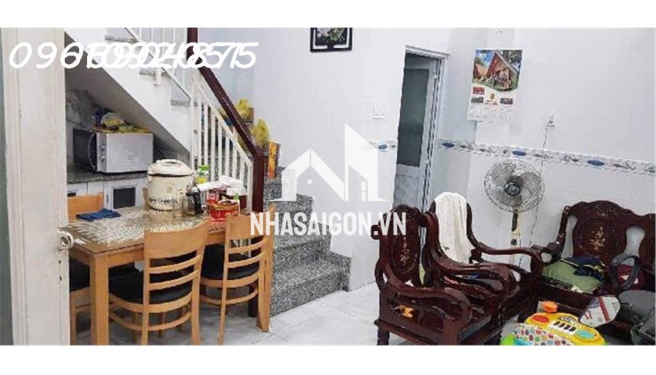 Bán nhà Đường Bến Nghé, Quận 7, 2 tầng, 28,8m2, cách 50m ra đường lớn, nhỉnh 2 tỷ