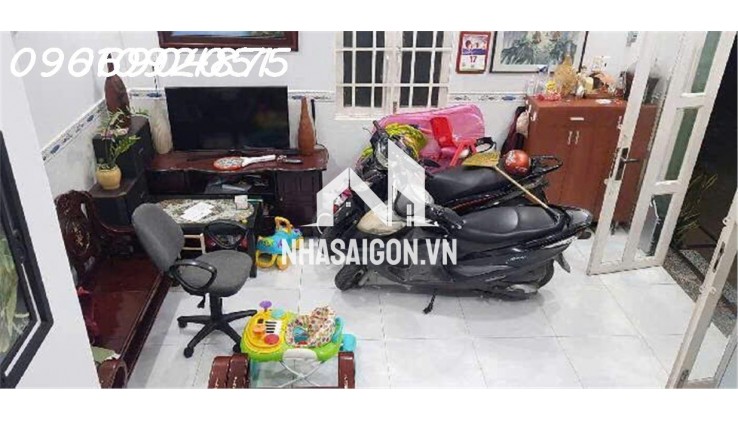 Bán nhà Đường Bến Nghé, Quận 7, 2 tầng, 28,8m2, cách 50m ra đường lớn, nhỉnh 2 tỷ