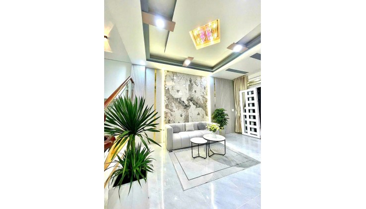 Nhà mới ngay phường 9, Gò Vấp 40m2, ngang 4m, chỉ hơn 4 T.Ỷ còn thương lượng