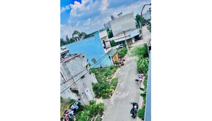 Gấp, NHÀ BÁN ngay chợ Long Trường, NDTrinh, Tp. TĐ Chỉ cần 2ty5 mua ngay, NHÀ 3 lầu,4PN MỚI TINH. LH 0909185988