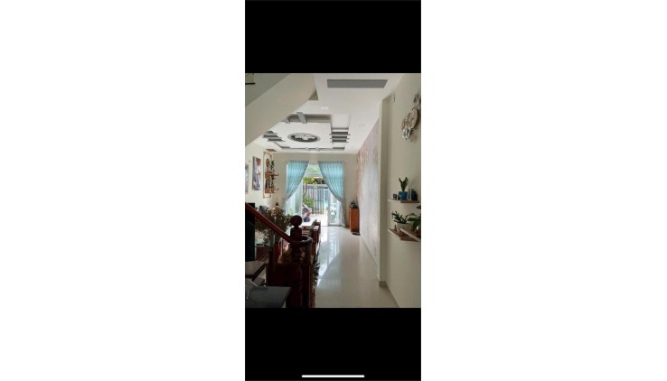 MÌNH CẦN BÁN NHÀ HẺM XE HƠI, NHÀ XÂY 2 TẦNG 100M2 VỪA BỎ QUY HOẠCH TREO