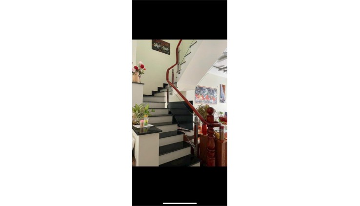 MÌNH CẦN BÁN NHÀ HẺM XE HƠI, NHÀ XÂY 2 TẦNG 100M2 VỪA BỎ QUY HOẠCH TREO