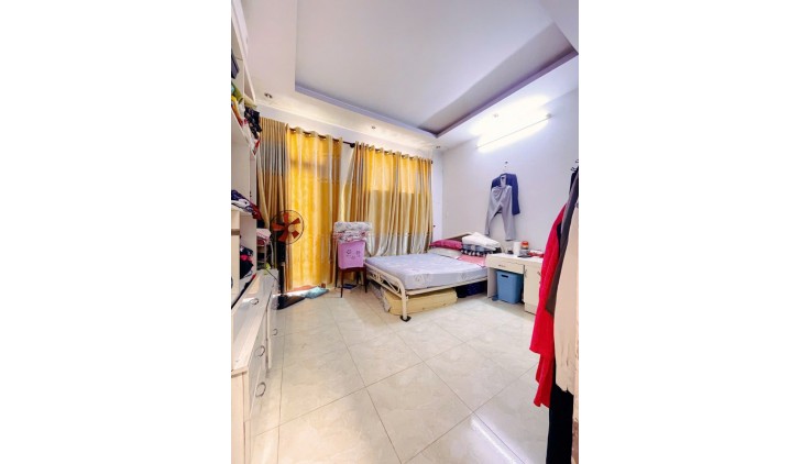 Siêu Phẩm nhà Hương Lộ 2 Ngay BV Bình Tân hẻm 7m 80m2,3Tầng 5tỷ 2