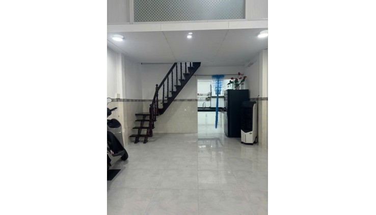 HẺM XE HƠI THÔNG - TÂN PHÚ - 41M2 CÔNG NHẬN - SỔ VUÔNG A4