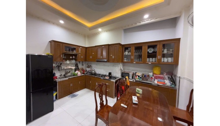 Nhà dân cư lâu đời mặt tiền kinh doanh tại Phan Huy Thực, 12,2 tỷ, 41m2, 4PN, pháp lý đầy đủ, Hot!