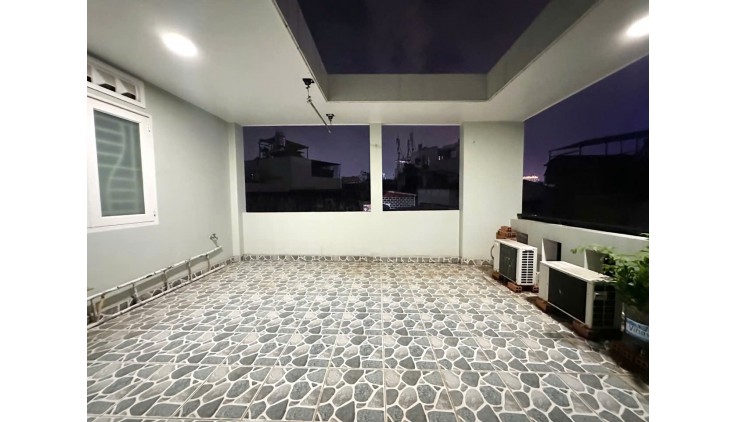 SIÊU HÓT - NHÀ ĐẸP LÊ VĂN SỸ - P13 PHÚ NHUẬN - HẺM 4M - 5 TẦNG - NGANG 5.1 X 12 - HOÀN CÔNG ĐỦ - CHÍNH CHỦ - BÁN 11 TỶ