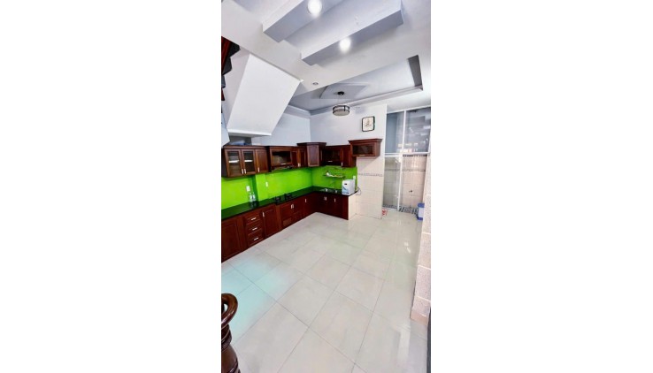 NHÀ CHÍNH CHỦ, 56m2, 4 TẦNG, HXH, P8 Quang Trung GÒ VẤP nhỉnh 6 Tỷ.