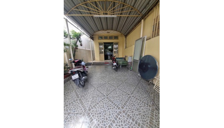BÁN MẶT TIỀN KINH DOANH ĐÔNG HƯNG THUẬN 9 - QUẬN 12- NGANG 4m4 - 4 TẦNG BTCT- 90M2 - CHỈ 5,95 TỶ
