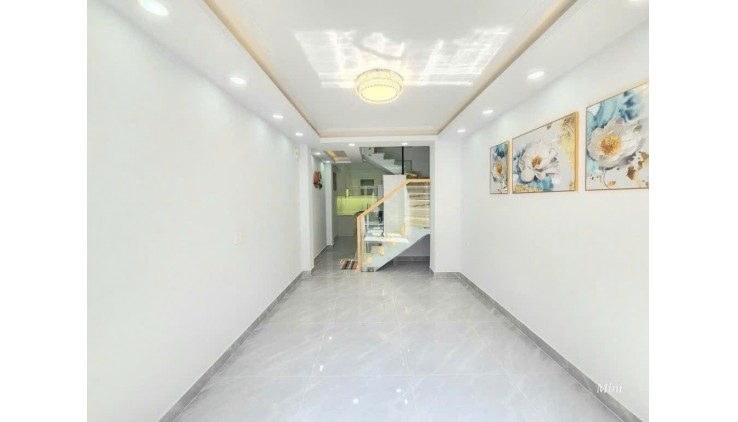 CHÂN DÀI DÁNG NGỌC 5TẦNG x 42M2, PHẠM VĂN CHIÊU P.13 GÒ VẤP, NHÍCH  5TỶ