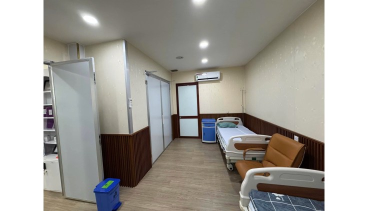 Bán nhà Mặt tiền Lý Chính Thắng - gần Vòng Xoay Dân Chủ, 206m2, nở hậu 12m, 45 tỷ.