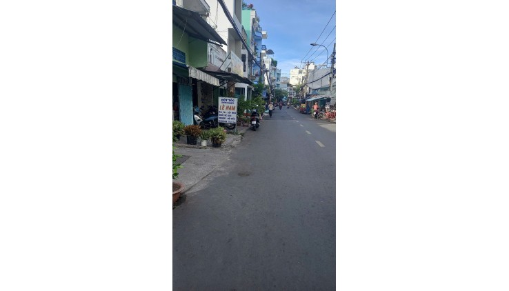CHỦ KẸT TIỀN, MẶT TIỀN ĐƯỜNG BA ĐÌNH , 3 TẦNG , DIỆN TÍCH 30M2 CHỈ CÒN 5.95 TỶ