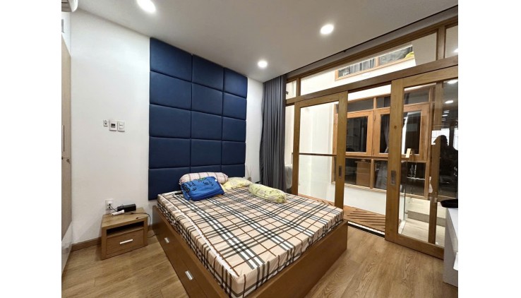BÁN NHÀ SIÊU HIẾM HAI BÀ TRƯNG-TÂN ĐỊNH-Q1- NGANG 4.2M-5 TẦNG- GIÁ 25.5 TỶ