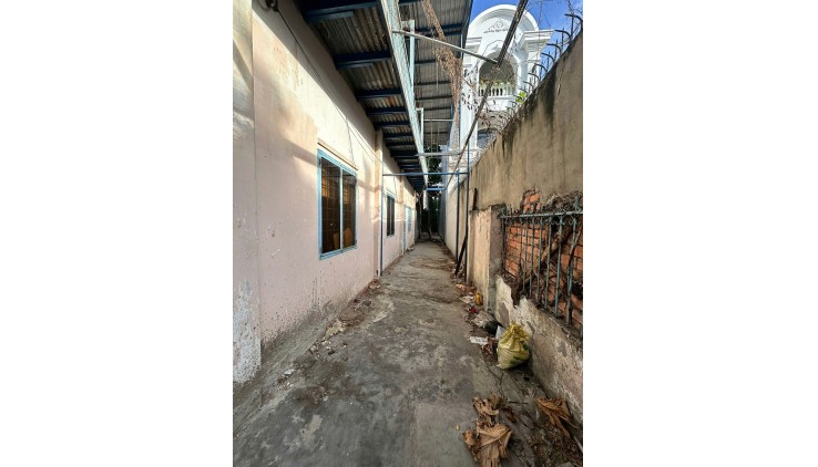 Bán nhà hẻm Tân Kỳ Tân Quý - gần Gò Xoài, DT:8x32m, Cấp 4, tiện xây CHDV , giá 14.5 tỷ
