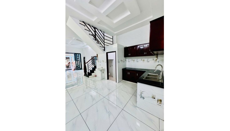 RẤT GẤP BÁN, Nhà 2Tầng, 43m2(4.5x10) PHẠM VĂN CHIÊU GÒ VẤP chỉ 4.x Tỷ.