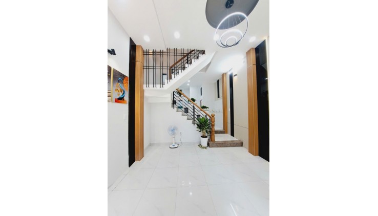 Siêu Phẩm Tây Sơn Tân Quý Tân Phú gân chợ Tân Hương 41m2,3Tầng Nhỉnh 4tỷ