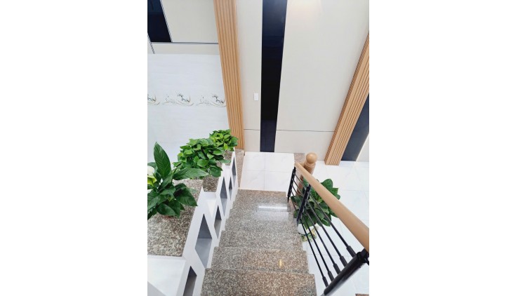 Siêu Phẩm Tây Sơn Tân Quý Tân Phú gân chợ Tân Hương 41m2,3Tầng Nhỉnh 4tỷ