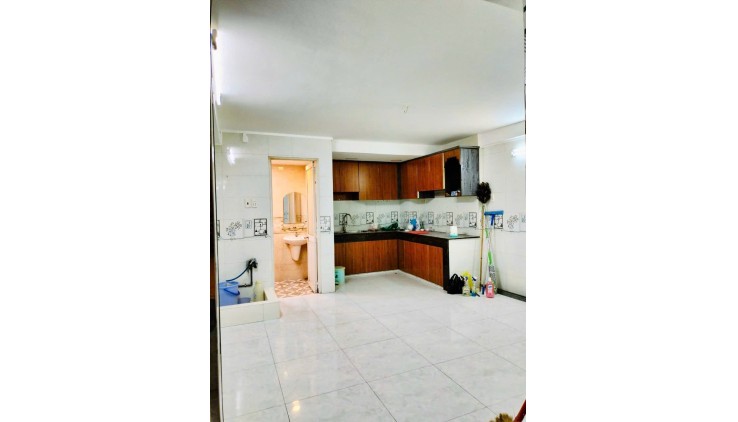 Nhà mặt tiền 3 Tầng Đường Nguyễn Oanh, Gò Vấp Diện Tích 82m²
. Giá chỉ 11 Tỷ