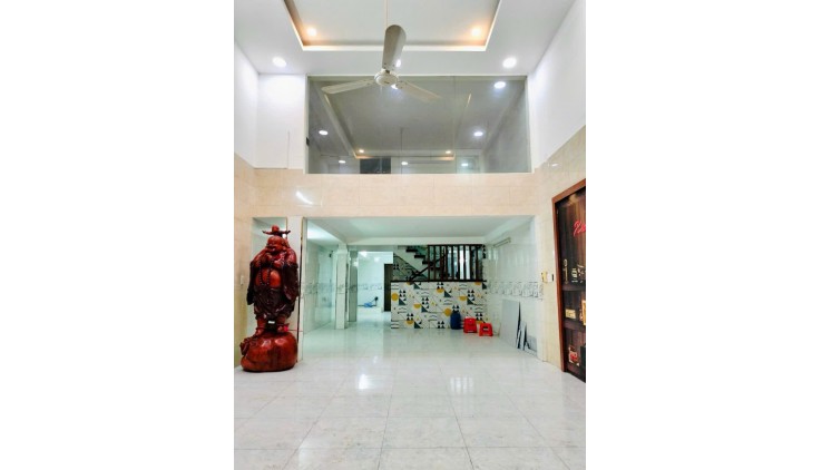 Nhà mặt tiền 3 Tầng Đường Nguyễn Oanh, Gò Vấp Diện Tích 82m²
. Giá chỉ 11 Tỷ
