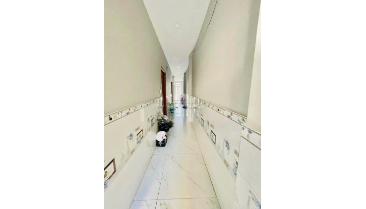Bán nhà Hẻm Xe hơi 6m Khuông Việt -  gần Hòa Bình, DT: 4x18m, 4 Tầng - 8PN, 8 tỷ.