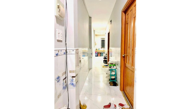 Bán nhà Hẻm Xe hơi 6m Khuông Việt -  gần Hòa Bình, DT: 4x18m, 4 Tầng - 8PN, 8 tỷ.