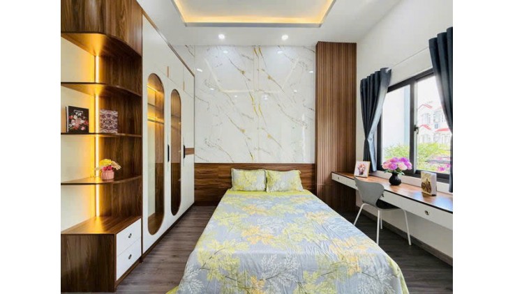 bÁN GẤP NHÀ GIÁ MỀM NHẤT QUẬN TÂN BÌNH - PHAN HUY ÍCH - DT:48M- 4X12M - 4 PHÒNG NGỦ- 5WC- GIÁ CHỈ 6.5 TỶ- LH: 077 888 5818 CHUYÊN BDS SÀI GÒN