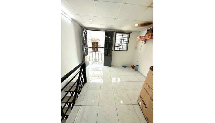 BÁN GẤP NHÀ GIÁ MỀM NHẤT QUẬN PHÚ NHUẬN - NHIÊU TỨ - DT:21M - 3.5X6 - 1 TRỆT - 1 LẦU - 2 PN- GIÁ CHỈ 3.85 TỶ -LH: 077 888 5818 CHUYÊN BĐS SÀI GÒN