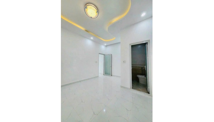 Bán gấp nhà giá mềm nhất quận 7: 4.55 tỷ - Huỳnh Tấn Phát- DT: 47m - 4.7 x10m - 2 Tầng- 3 PN - 2 WC- LH: 077 888 5818 chuyên BDS Sài Gòn