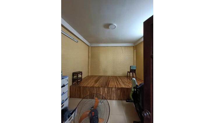 Bán nhà mặt phố Hoàng Minh Đạo (4.1x15) 5 tầng phường 5 quận 8 giá chỉ 14.5 tỷ