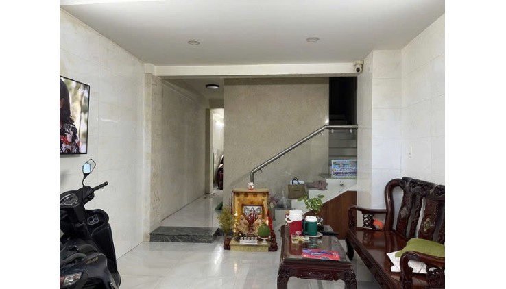 Bán gấp nhà giá mềm nhất quận 6: 7.8 tỷ - Đường Hậu Giang - P.12 Q.6 - BTCT - 4 tầng- 1 sân thượng- LH: 077 888 5818 chuyên BDS Sài Gòn