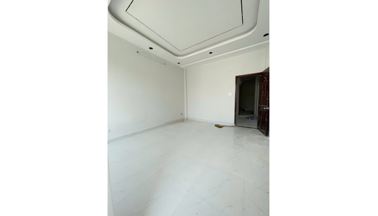 Lê Văn Quới gần 4 xã giápTân Phú hẻm 5m thông xe hơi vào nhà 56m2,3Tầng 5tỷ350